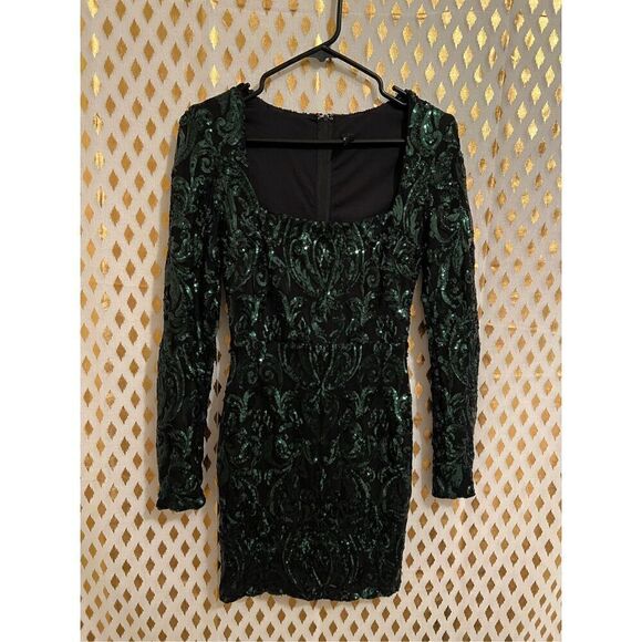 Windsor green sequin mini dress long sleeved size S - Picture 2 of 9